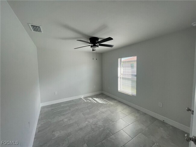 Building Photo - 1503 Gleason Pkwy