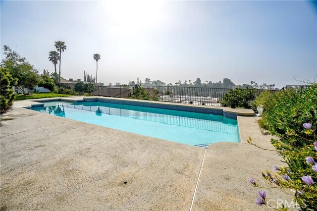 Building Photo - 5226 Los Diegos Way