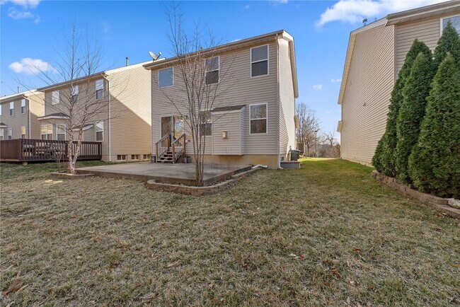 Building Photo - 467 Parkgate Dr