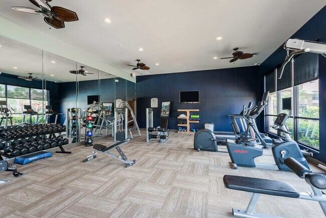 Building Photo - Live the Lifestyle You Deserve!