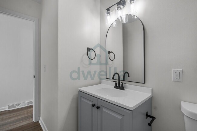 Building Photo - 3-Bedroom (1.5 Baths) Fully Renovated Rental Home in a PRIME Location! Only 6 minutes to Downtown...