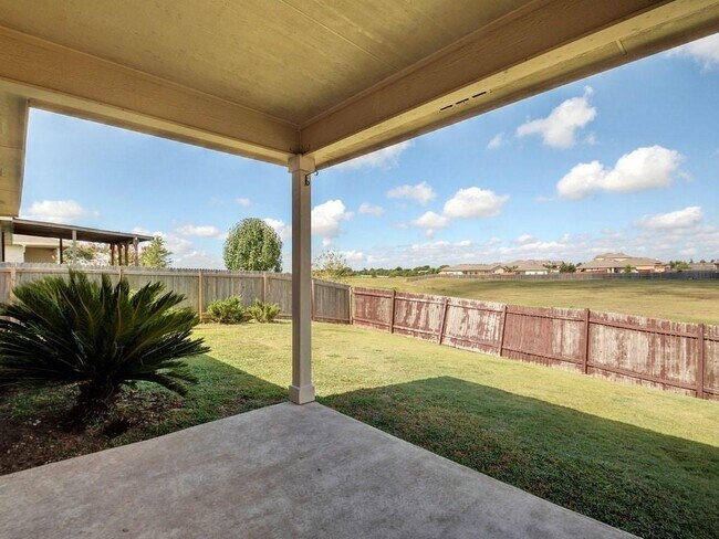 Building Photo - 2488 Green Meadows Ln