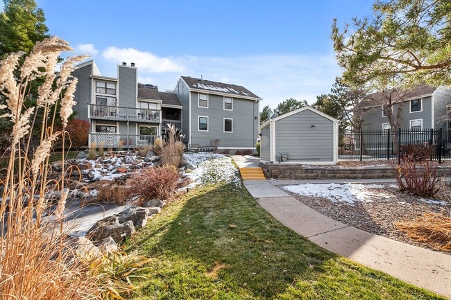 Building Photo - 10345 E Peakview Ave