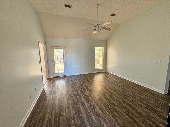 Building Photo - 505 Dorothy Ct