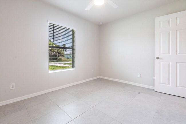 Building Photo - 12443 Buffing Rd