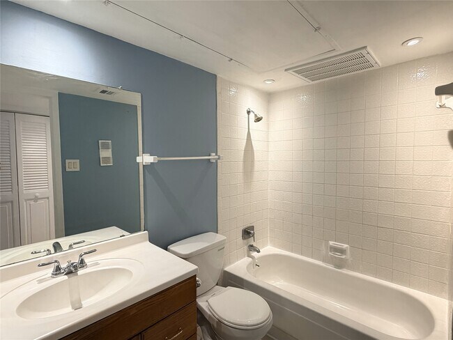 Building Photo - 8523 Hearth Dr