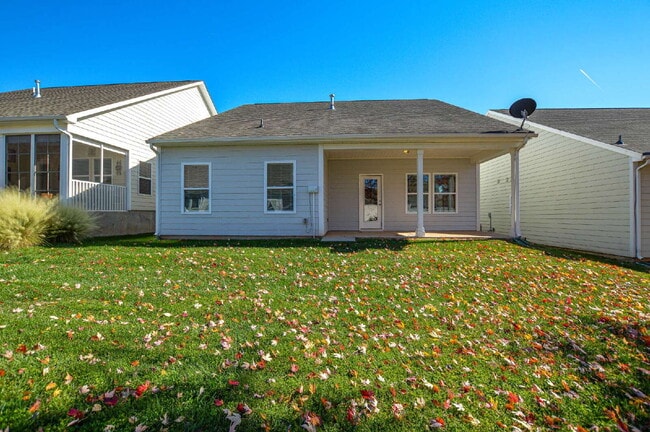 Building Photo - Modern Comfort, Flexible Living, Tailored ...