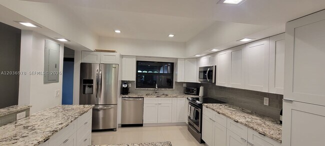 Building Photo - 9011 SW 62nd Terrace