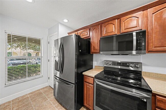 Building Photo - 8106 Silent Creek Dr