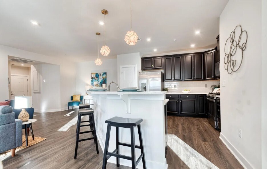 Building Photo - 10020 Ruffian Way