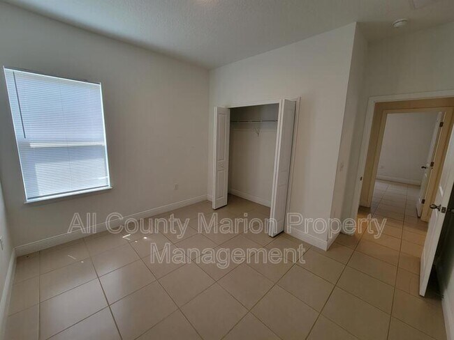 Building Photo - 405 Marion Oaks Ln