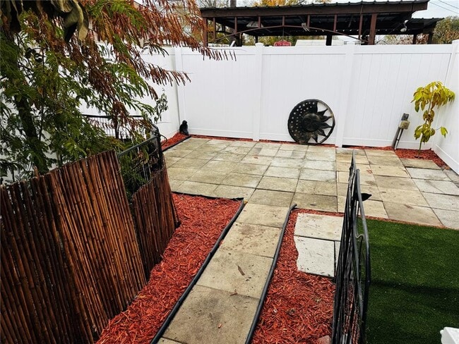 Building Photo - 1709 Warrington Wy