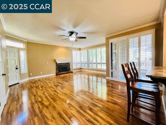 Building Photo - 3046 Lakemont Dr