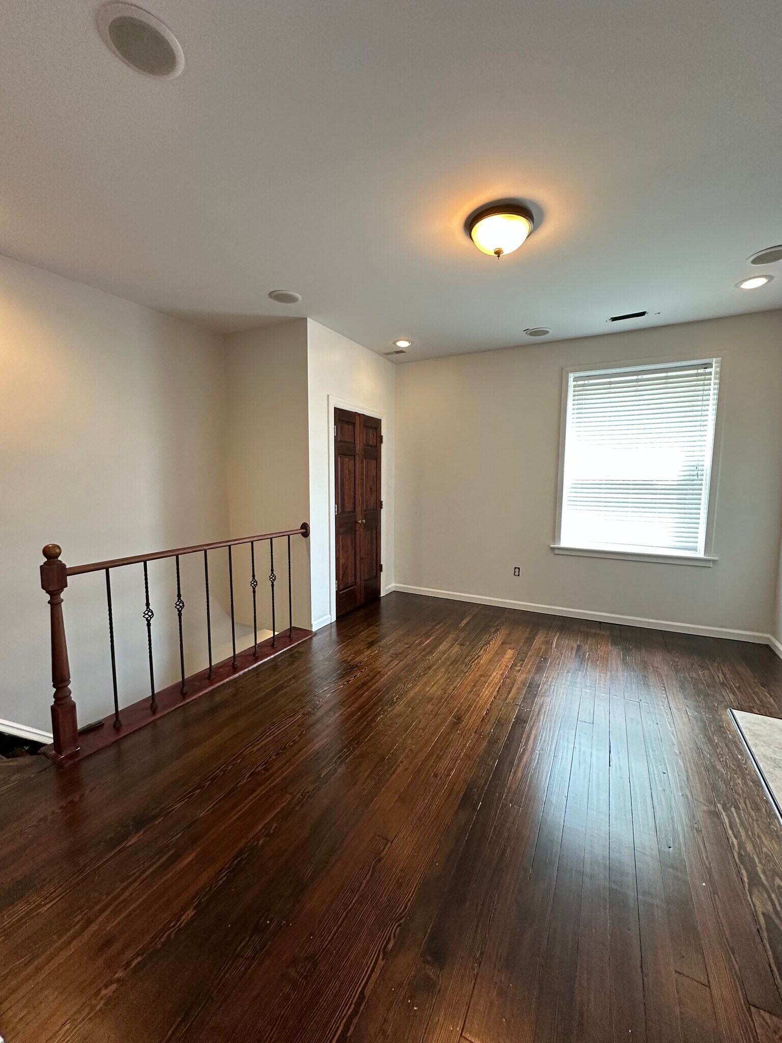 Loft area - 3169 Portis Ave