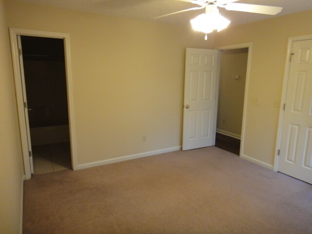 Building Photo - Longview Cottages - Available Soon!