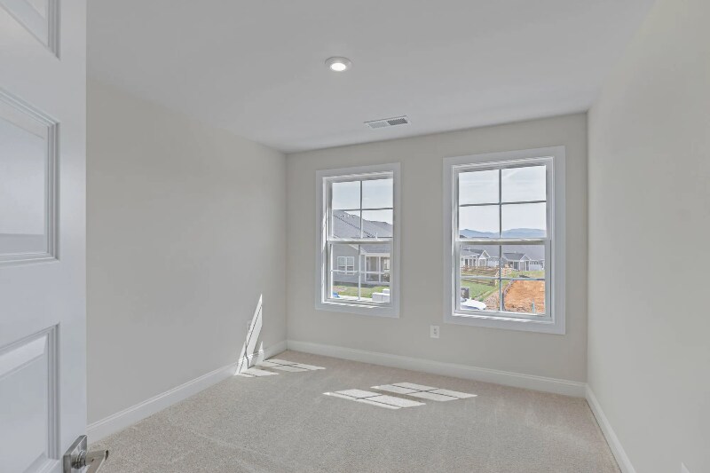 Building Photo - 205 Sunbird Ln