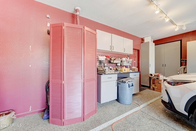 Building Photo - 14137 W Green Hollow Terrace