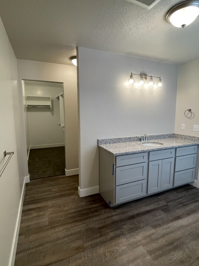 Master Bath - 4067 S 2800 W