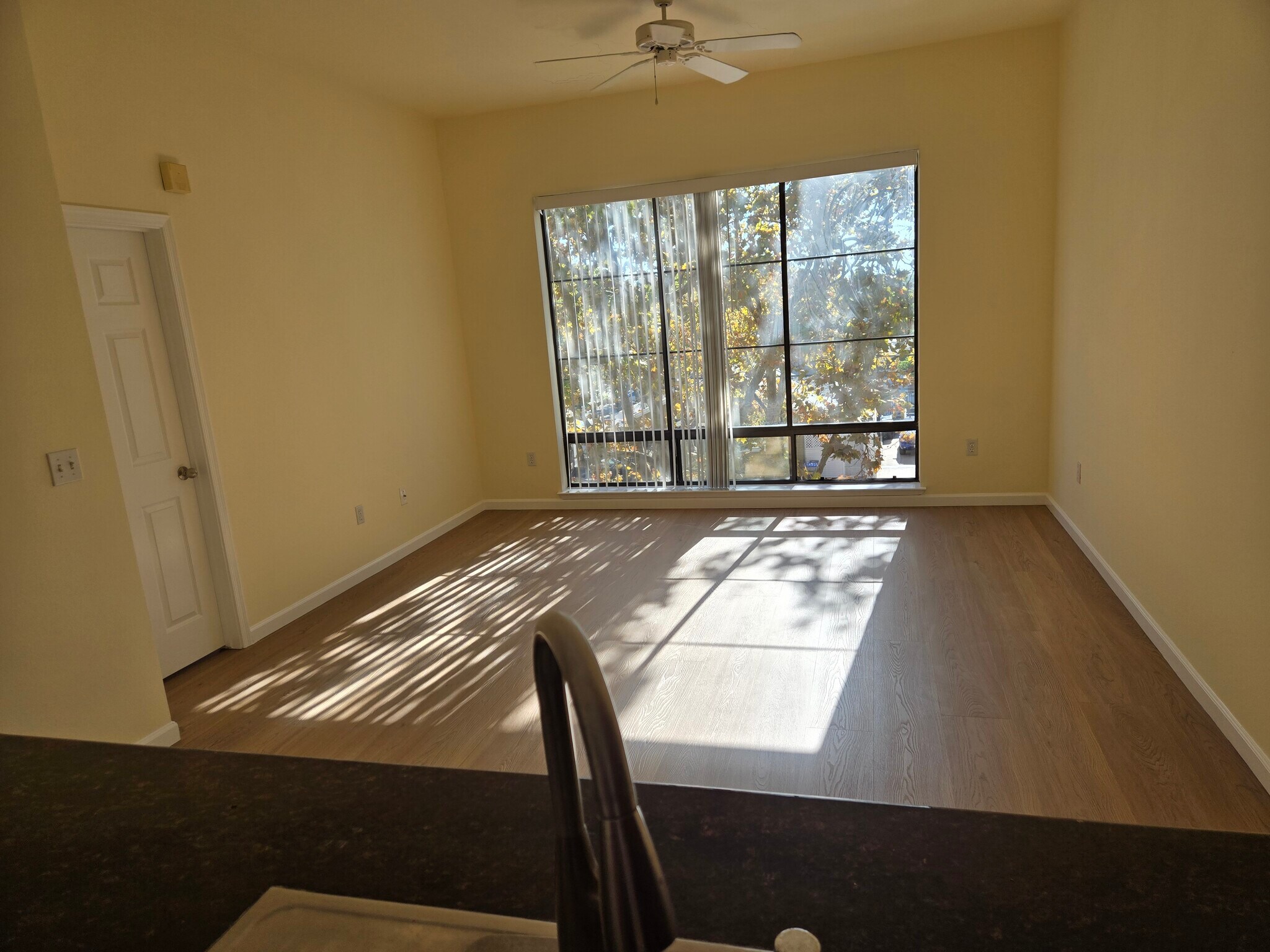 Livingroom - 1060 S 3rd St