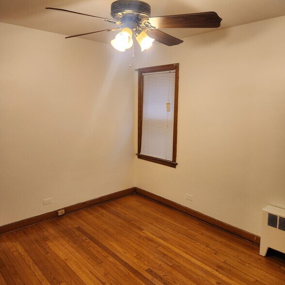 Building Photo - 6656 S Fairfield Ave