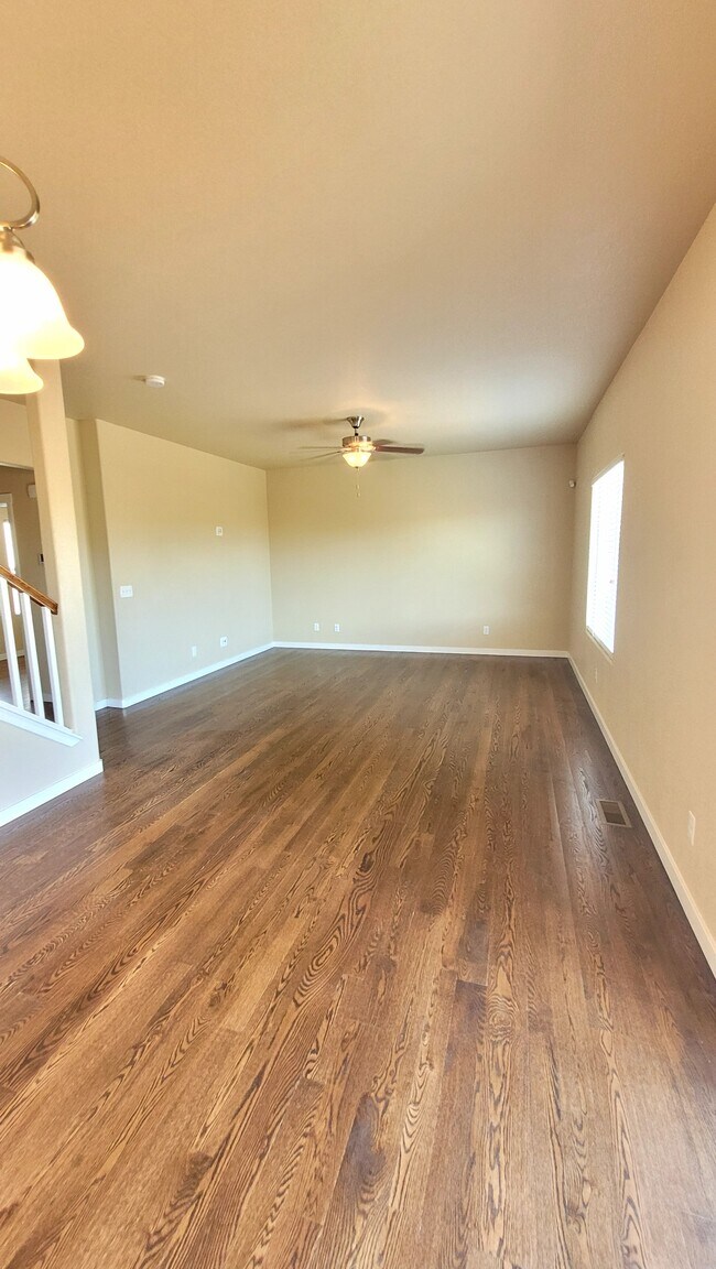 Building Photo - 11309 Scenic Brush Dr