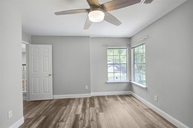 Building Photo - 66 N Thundercreek Pl