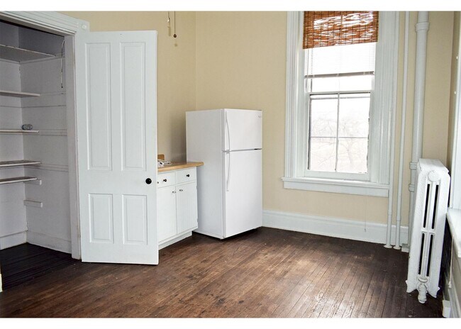 Building Photo - 2215-2217-2219 Ohio Avenue