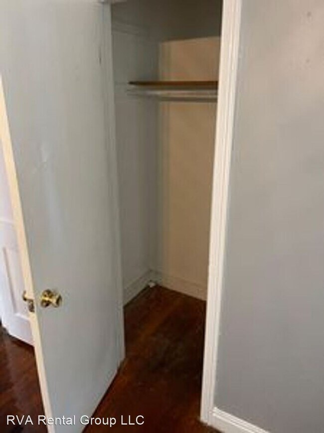 Building Photo - 3 br, 1 bath House - 14 N Lake Ave