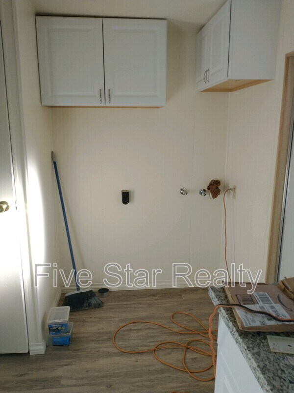 Building Photo - 6414 Marysville Rd