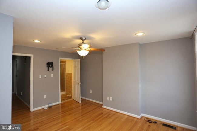 Building Photo - 524 S Bouldin St