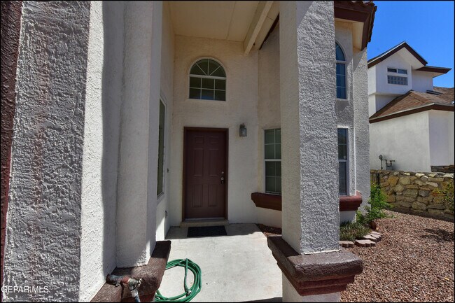 Building Photo - 253 Summerbrooke Ct