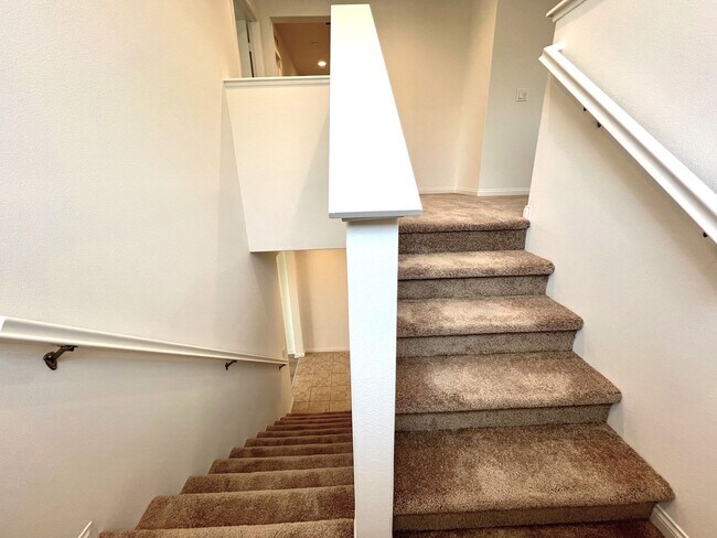 Building Photo - Brand-New 5-Bedroom, 3-Bath Single Family Home for Lease in Ontario with Solar Panels