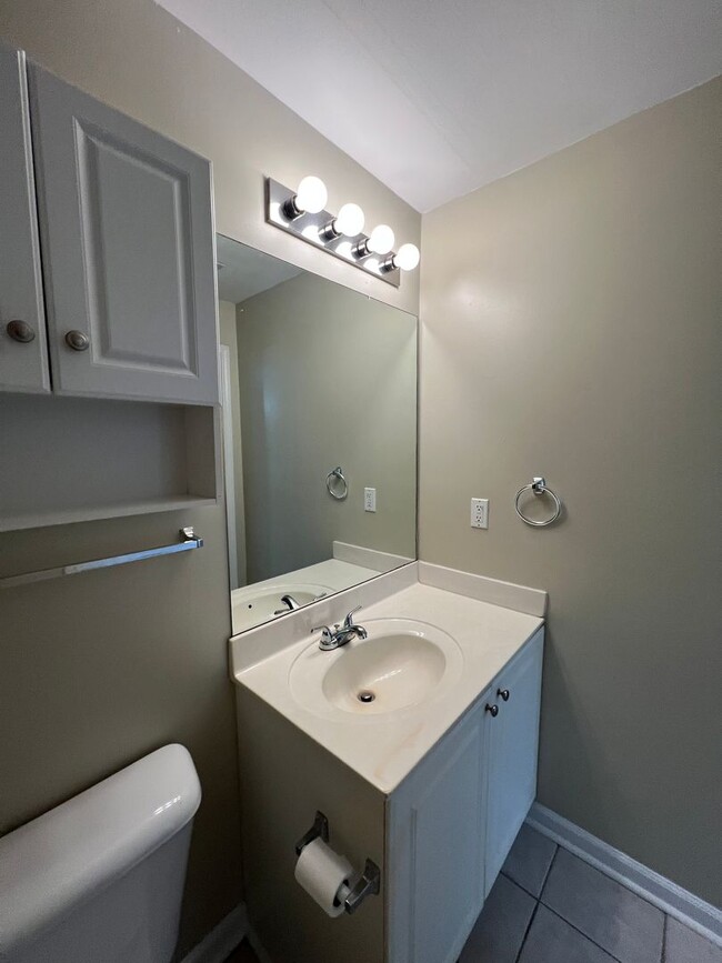 Building Photo - 3720 Spruce Ridge Way