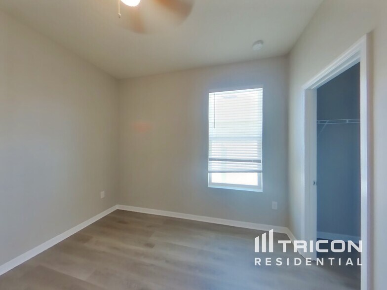Building Photo - 32531 Harmony Oaks Dr