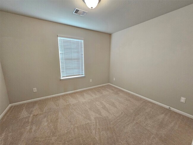 Building Photo - 24258 Via Vitani Dr