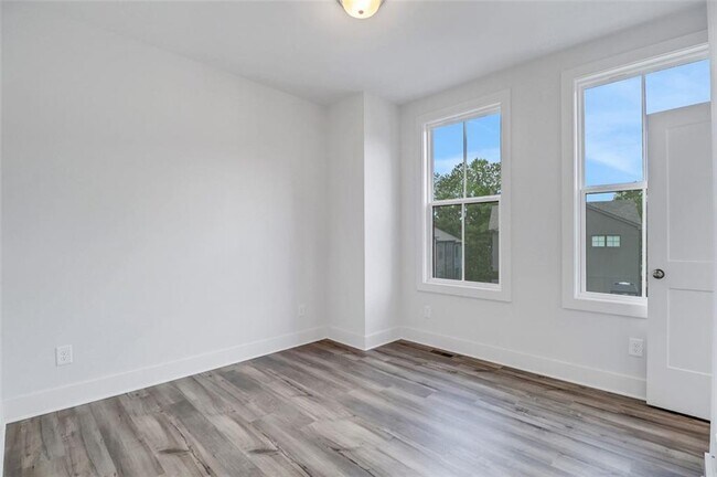 Building Photo - 4443 Buckley Way #65