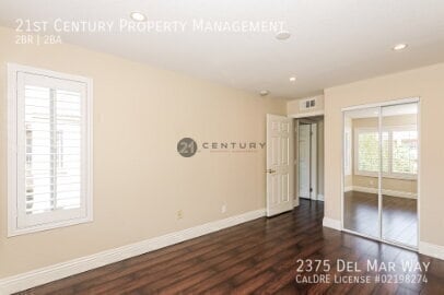 Building Photo - 2375 Del Mar Way