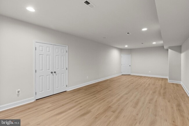 Building Photo - 9724 Centennial Meadows Ln
