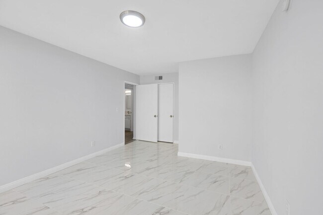 Building Photo - 5104 Sepulveda Blvd