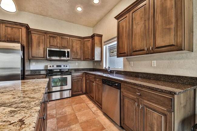Building Photo - 280 S Luce Del Sol