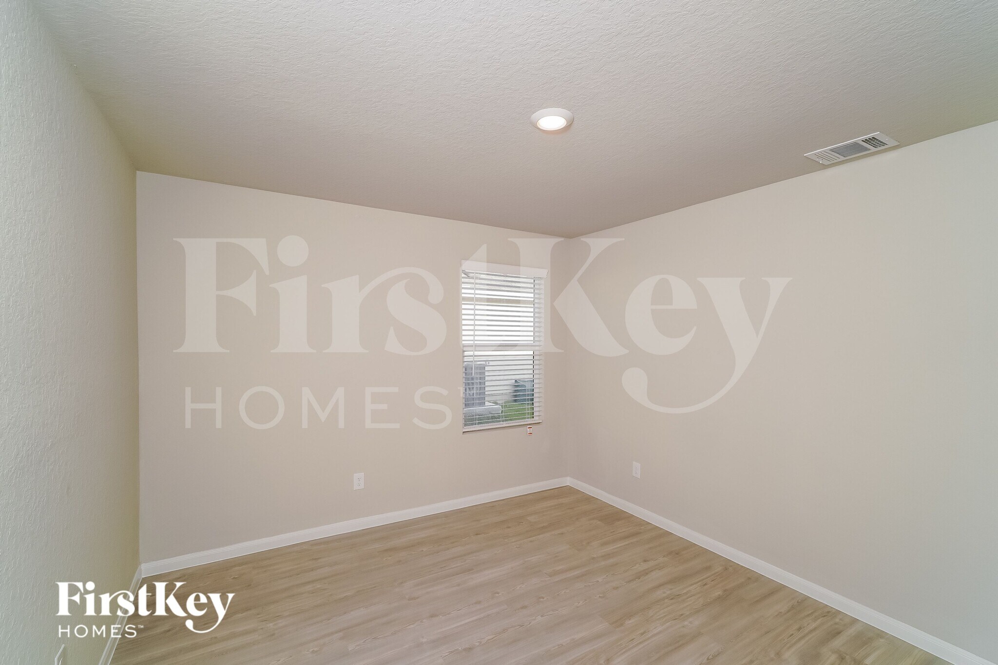 Building Photo - 2704 La Mundial St