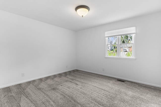 Building Photo - 1009 Plateau Ln