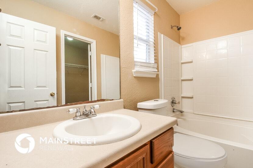 Building Photo - 2115 Clear Ct