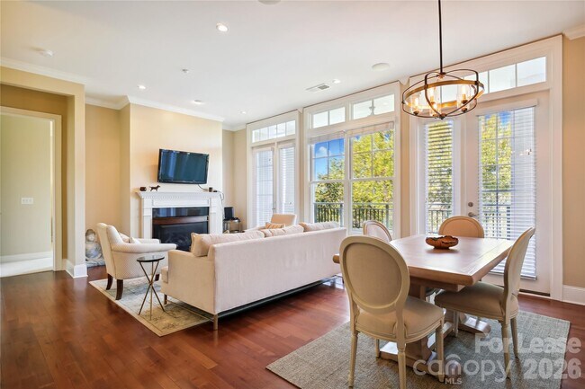 Building Photo - 5425 Closeburn Rd