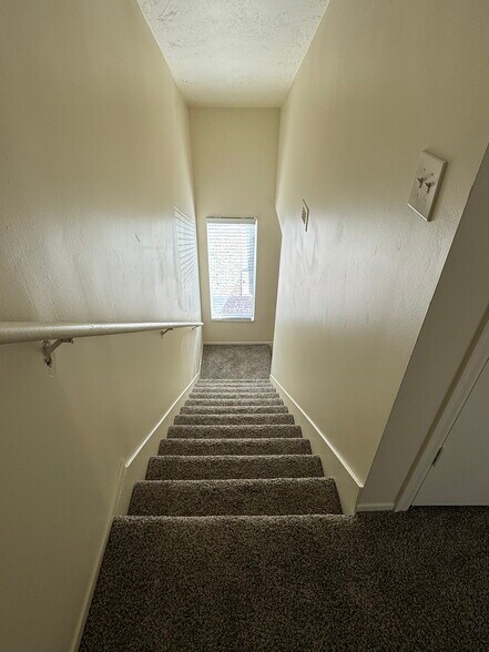Building Photo - 841 E Arcadia Green Way