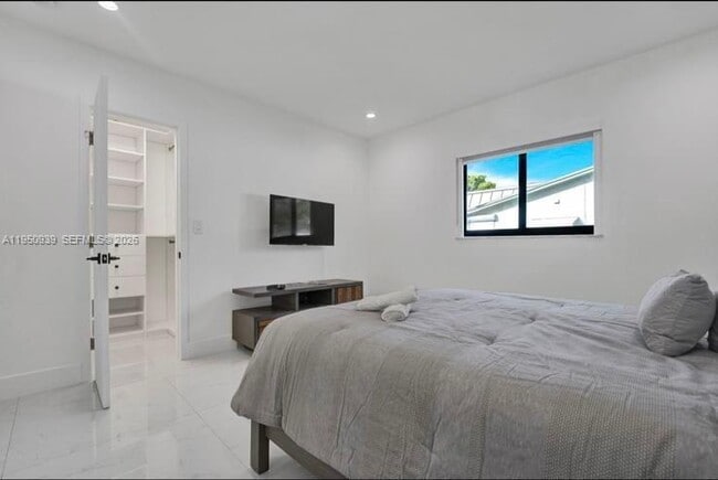 Building Photo - 5140 N 37th St