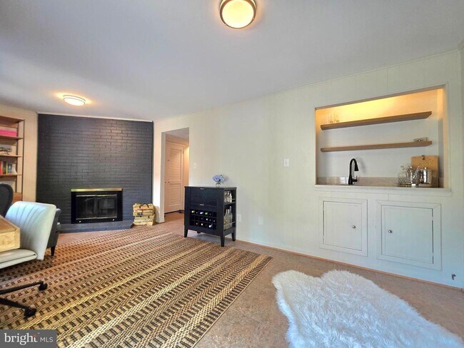 Building Photo - 2805 Balliett Ct