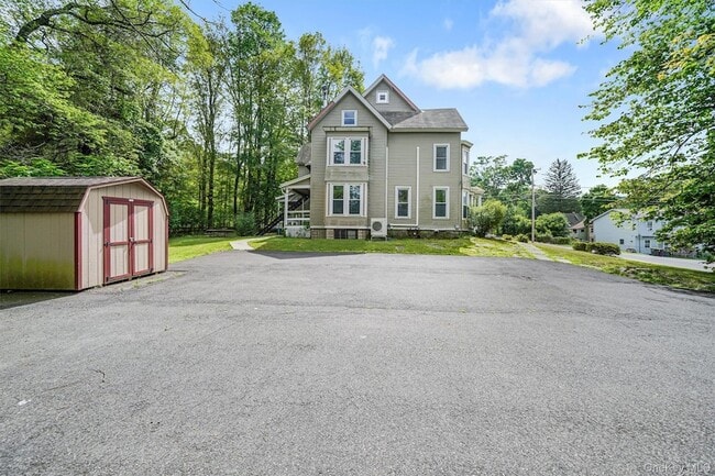 Building Photo - 34 Market St