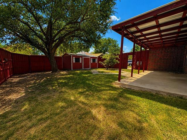 Building Photo - 824 Elm Falls Pl