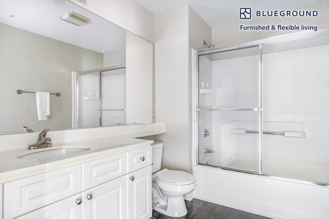 Building Photo - 1745 Nantucket Cir